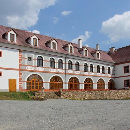 Zamek Liboun Hotel Louňovice pod Blaníkem Eksteriør billede