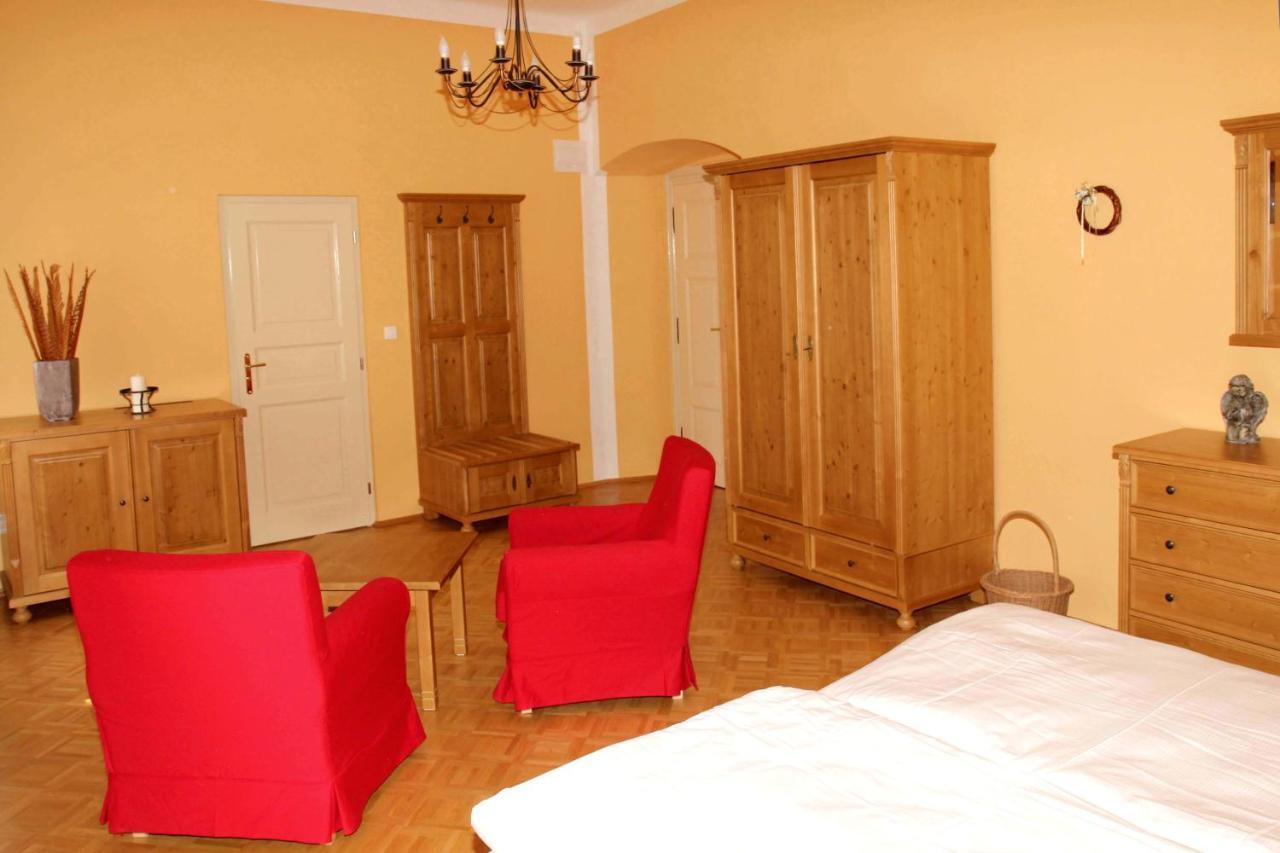Zamek Liboun Hotel Louňovice pod Blaníkem Eksteriør billede