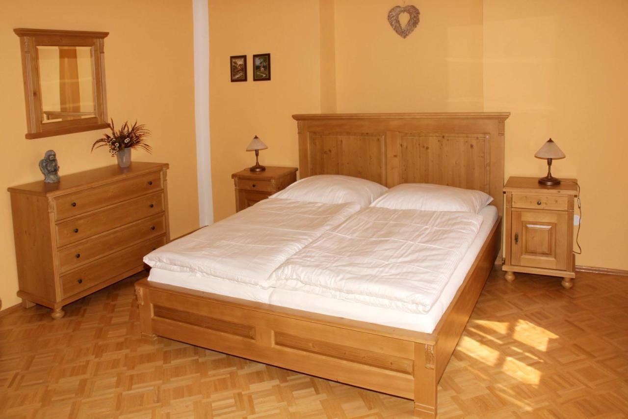 Zamek Liboun Hotel Louňovice pod Blaníkem Eksteriør billede