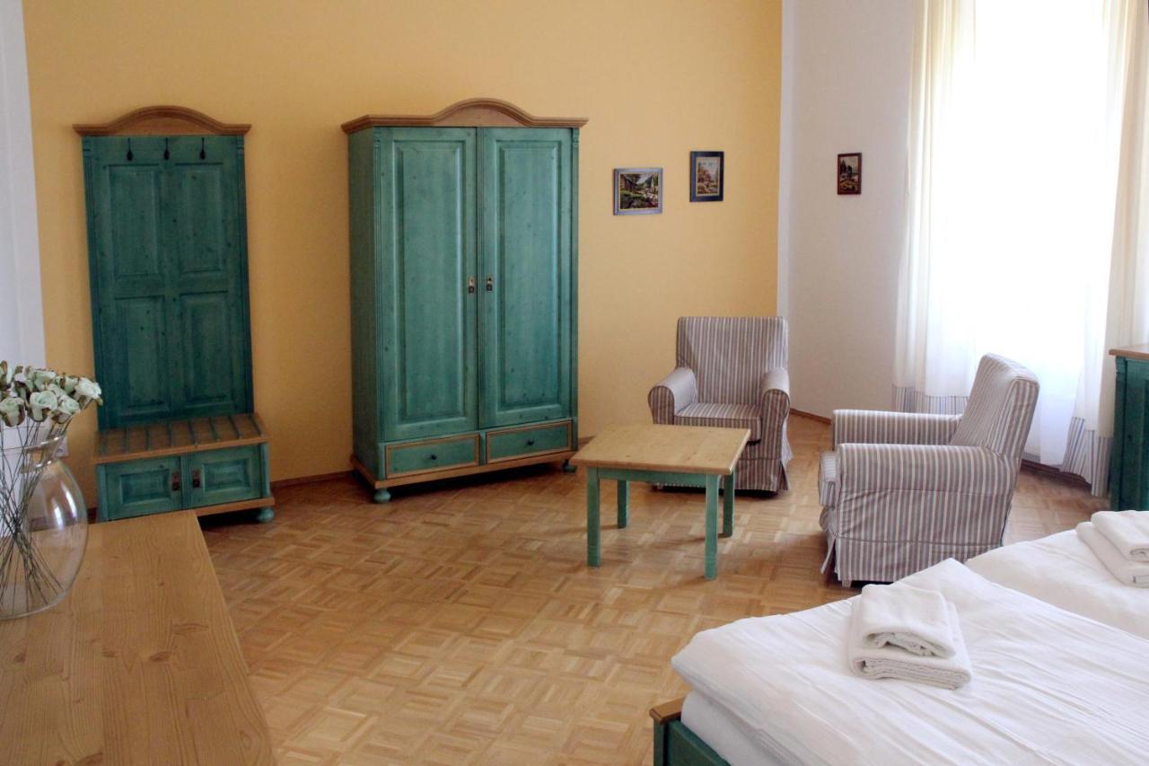 Zamek Liboun Hotel Louňovice pod Blaníkem Eksteriør billede